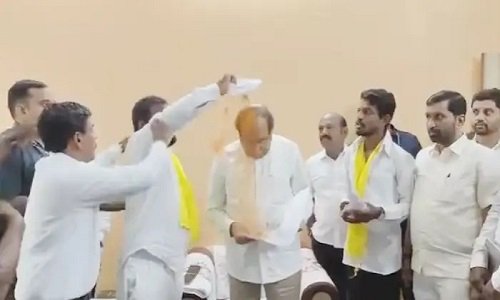 Radhakrishna Vikhe Patil आता आरक्षणासाठी धनगर समाज आक्रमक कृती समितीने मंत्री विखे पाटलांवर 4310